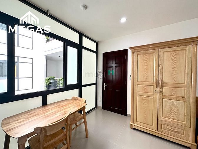 Hình ảnh Cho Thuê Căn Hộ Full Nội Thất Cửa Sổ Thoáng Ngay ETOWM Cộng Hòa