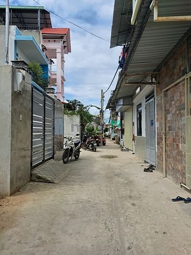 Hình ảnh TIN THẬT:102m2 đất thổ,5x21 không QH HIệp Bình Chánh,Thủ đức