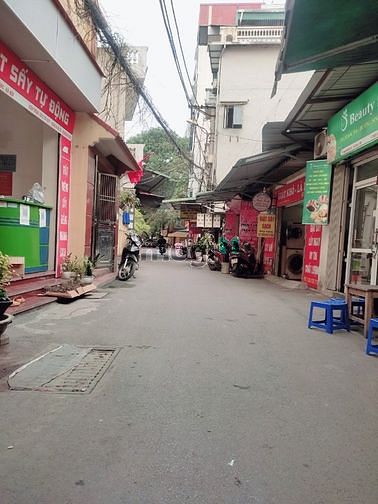 Hình ảnh Bán đất tặng nhà cấp 4, lô góc Phố Yên Phúc - Văn quán - ô tô cách 100