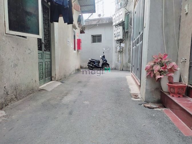 Hình ảnh Bán đất tặng nhà cấp 4, lô góc Phố Yên Phúc - Văn quán - ô tô cách 100