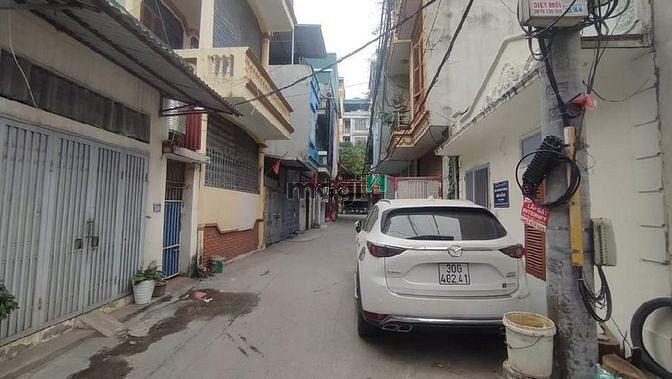 Hình ảnh Bán đất tặng nhà cấp 4, lô góc Phố Yên Phúc - Văn quán - ô tô cách 100