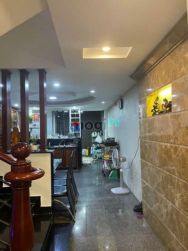 Hình ảnh Bán nhà Hầm 4 tầng 15tỷ5 đường Bùi Tá Hán