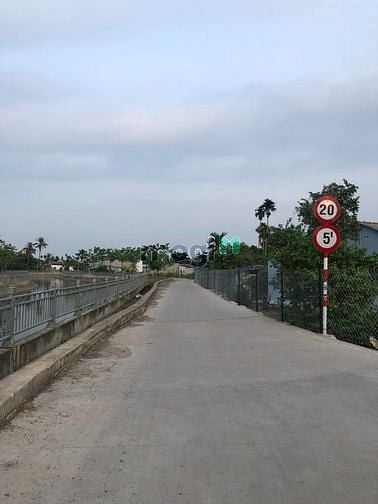 Hình ảnh 🔥cho thuê 1300m2 đất mặt tiền kênh thoáng mát Q12