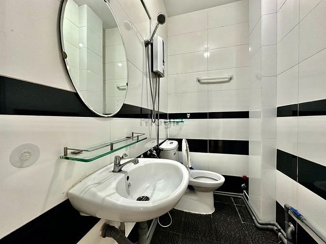 Hình ảnh Cho thuê phòng duplex full nội thất ban công sát đường Lý Chiêu Hòag