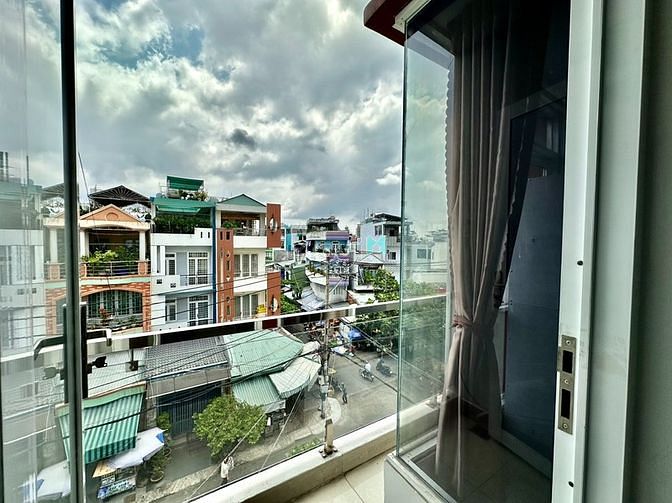 Hình ảnh Cho thuê phòng duplex full nội thất ban công sát đường Lý Chiêu Hòag