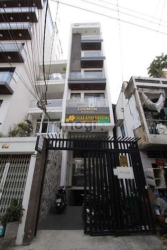 Hình ảnh QUẬN 3 - Cho thuê Vp 35m2 sàn gỗ đẹp có ban công chỉ 9tr/tháng