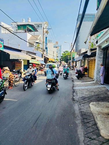 Hình ảnh Mặt tiền 3 tầng mới keng ngay Linh Chiểu Thủ Đức