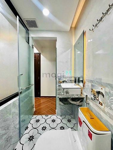 Hình ảnh Mặt tiền 3 tầng mới keng ngay Linh Chiểu Thủ Đức