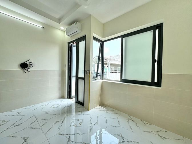 Hình ảnh Khai Trương Căn Hộ Ban Công 30M2 ĐườNg Cmt8 - Tân Bình