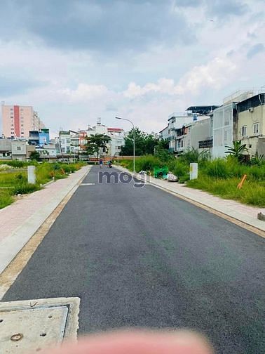 Hình ảnh Bán đất Nguyễn Duy Trinh, Quận 2, DT 80m2, giá 2,99 tỷ, sổ hồng riêng.