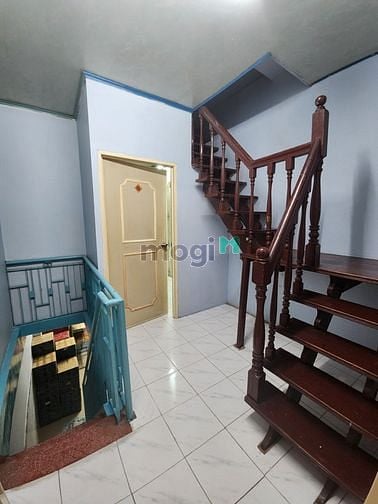 Hình ảnh Cho thuê nhà 2pn 3wc hẻm Phan Văn Trị Quận 5