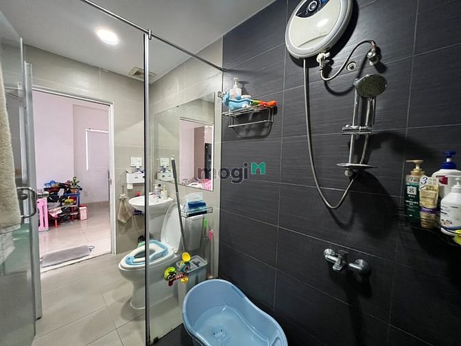 Hình ảnh Địa chỉ: 262/3 Lũy Bán Bích, Hoà Thanh, Tân Phú. •	Tầng trung: 75m2.