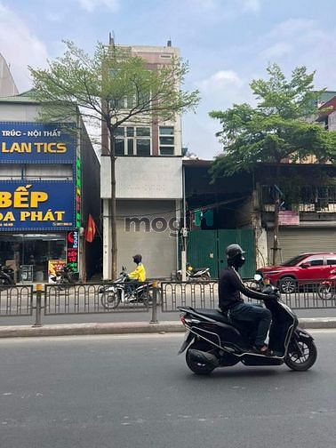 Hình ảnh Cho thuê nhà 50m x 4 tầng mặt phố Tây Sơn, Đống Đa