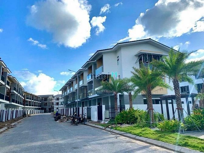 Hình ảnh Chỉ 5,5tỷ Đồng - Sở Hữu Ngay Nhà Phố LIỀN KỀ 80m2 BELHOMES