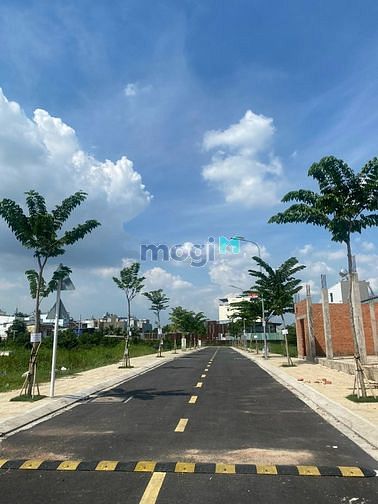 Hình ảnh Thanh lý gấp nền đất ngay đường Hoàng Hữu Nam, Q9. DT 80m2