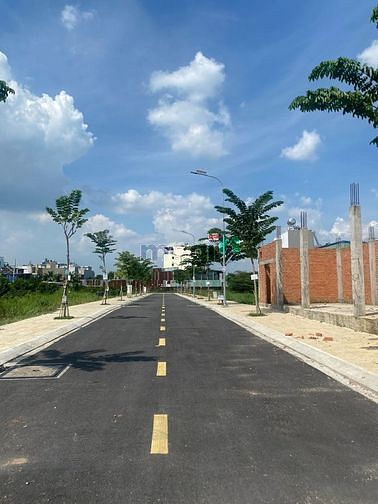 Hình ảnh Thanh lý gấp nền đất ngay đường Hoàng Hữu Nam, Q9. DT 80m2