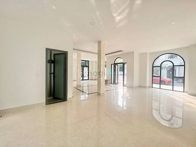 Hình ảnh Cho thuê Biệt thự đối diện Vinschools diện tích đất 275m2 giá 40tr/th