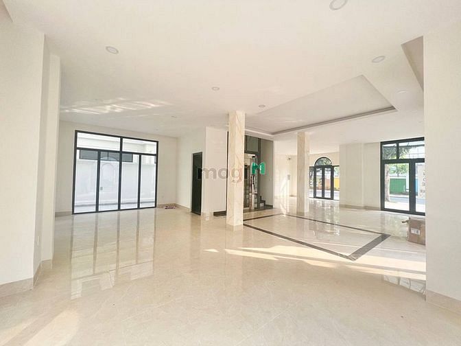 Hình ảnh Cho thuê Biệt thự đối diện Vinschools diện tích đất 275m2 giá 40tr/th