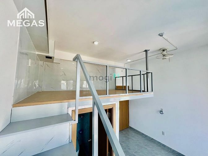 Hình ảnh Duplex Mới 100% , Có Ban Công Thoáng , Full Nội Thất Gần Sân Bay