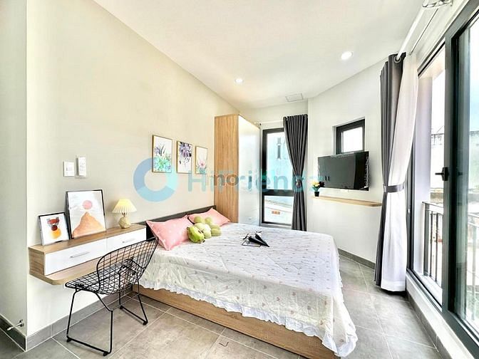 Hình ảnh Trống sẵn Studio rộng thoáng, cửa sổ đón ánh nắng