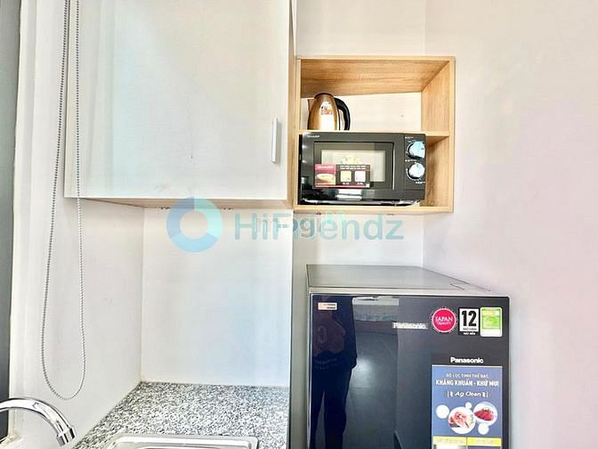 Hình ảnh Trống sẵn Studio rộng thoáng, cửa sổ đón ánh nắng