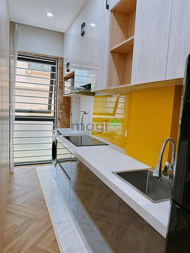 Hình ảnh Siêu phẩm CHDV cửa sổ, ban công ngay Trần Hưng Đạo , Đề Thám