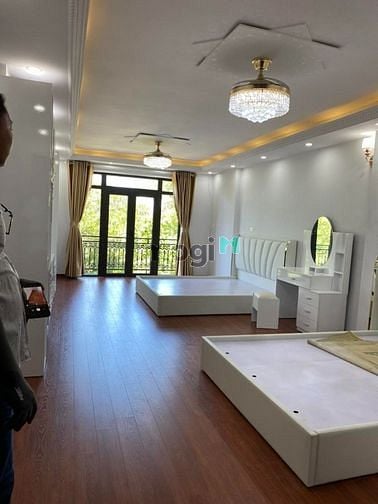 Hình ảnh Bán nhà mặt phố Xa La - Hà Đông