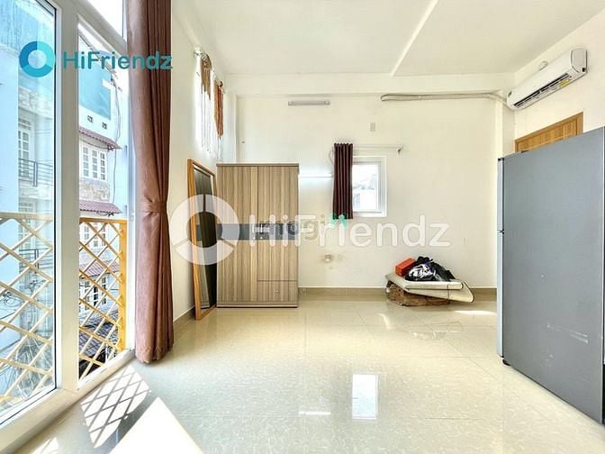 Hình ảnh Studio ban công full nội thất Ngay Hoàng Hoa Thám