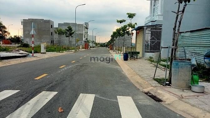Hình ảnh Bán đất trong khu nhà ở Vĩnh Tân Tân Uyên
