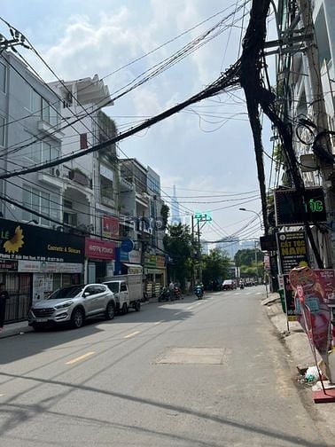 Hình ảnh Bán CHDV gần chợ Bà Chiểu.P2.BT(9.5x25m) 5 tầng thu nhập 100 triệu/th