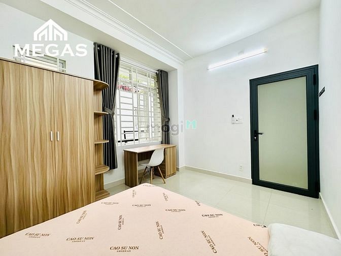Hình ảnh Căn Hộ 2PN Ban Công Lớn Full Nội Thất Ngay Chợ Hoàng Hoa Thám Tân Bình