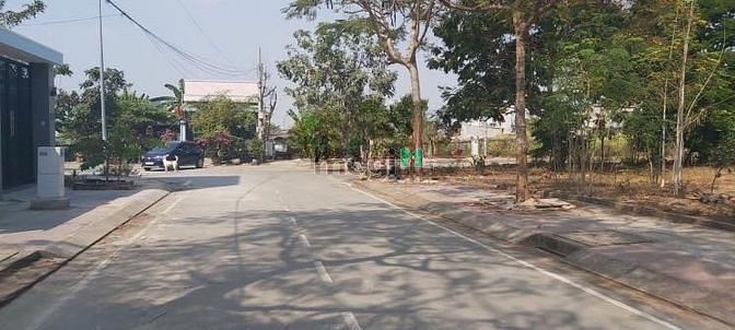 Hình ảnh Thanh lý 12 lô nền đất Hoàng Hữu Nam Q9 DT 130m2 giá 2tỷ250tr SHR