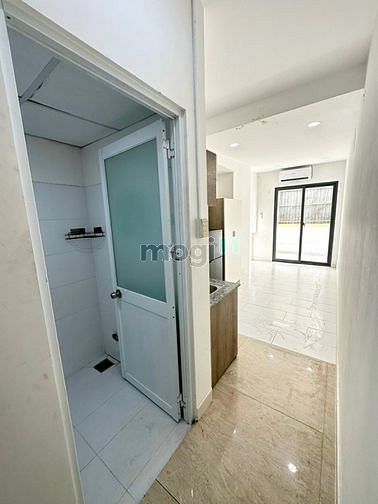 Hình ảnh Studio ban công - Full NT, Thang máy - Gần ngay Lotte Mart