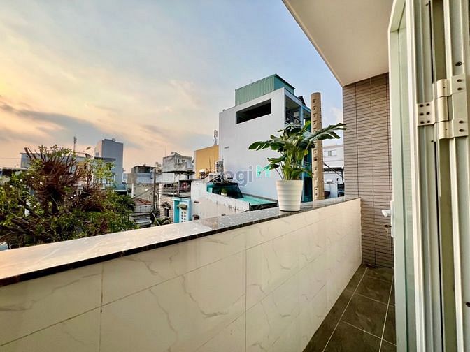 Hình ảnh Cho thuê phòng ban công Full nội thất Giá Rẻ ngay Đầm Sen