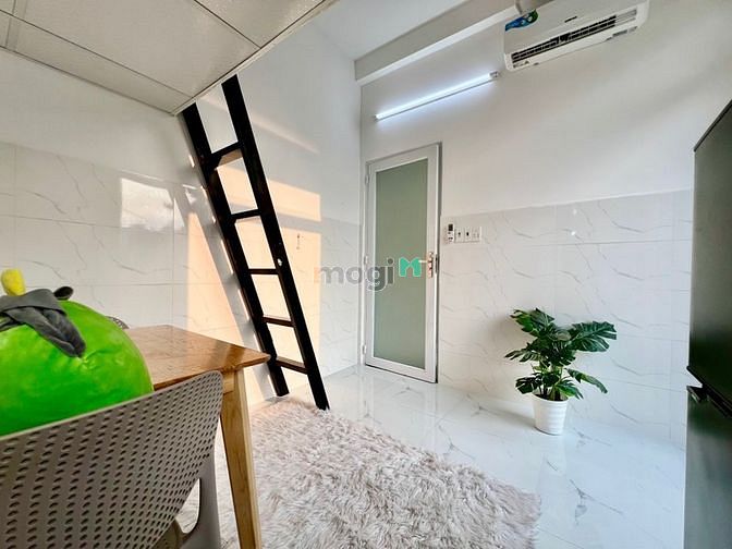 Hình ảnh Cho thuê phòng ban công Full nội thất Giá Rẻ ngay Đầm Sen