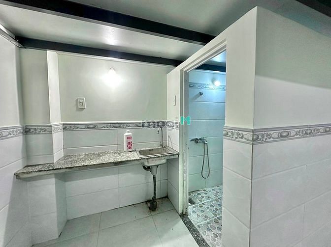 Hình ảnh Phòng dịch vụ mới xây ngay Phan Văn Hớn, Tân Thới Nhất