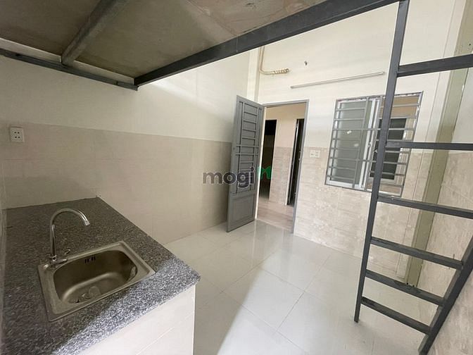 Hình ảnh Phòng Mới Xây Có Bancol - Ngay Ngã Tư Gò Mây - QL1A - Bình Tân
