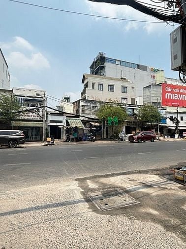 Hình ảnh 🔥ĐẤT ĐẸP NGAY HÀNG XANH - HXH THÔNG 2 ĐẦU - Vị Trí Đẹp Hiếm Có