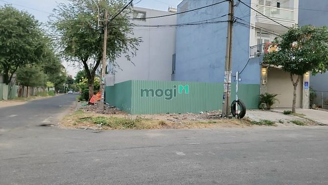 Hình ảnh Bán lô góc hai mặt tiền khu Ao Sen Tên Lửa DT 9x20