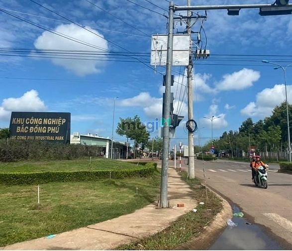 Hình ảnh Hàng ngộp 1 lô duy nhất ngay sau BV Hoàn Mỹ
