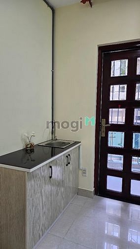 Hình ảnh CHDV 28m2 bancong full nt nằm sát Q10