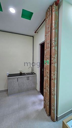 Hình ảnh CHDV 28m2 bancong full nt nằm sát Q10