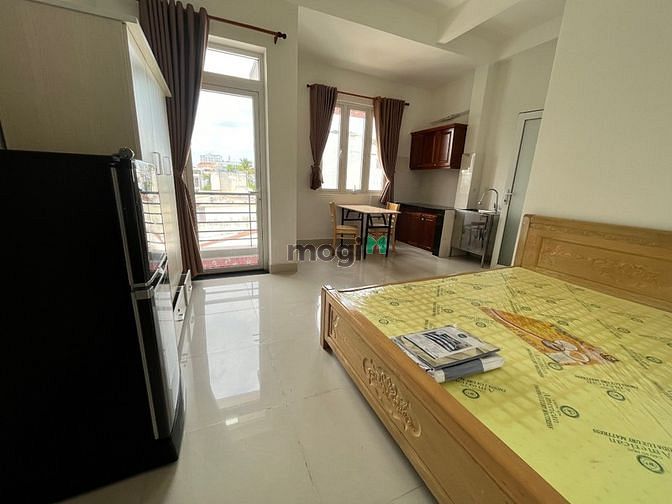 Hình ảnh Phòng 5,8 tr  có Bancol , có thang máy , gần Chợ Bà Chiểu