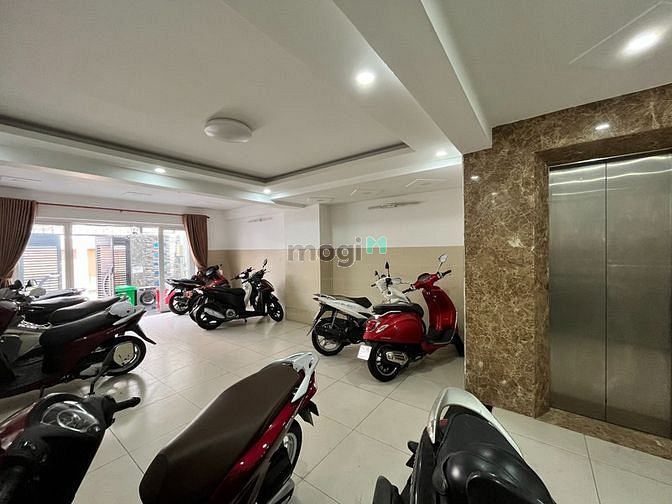 Hình ảnh Phòng 5,8 tr có Bancol , có thang máy , gần Chợ Bà Chiểu
