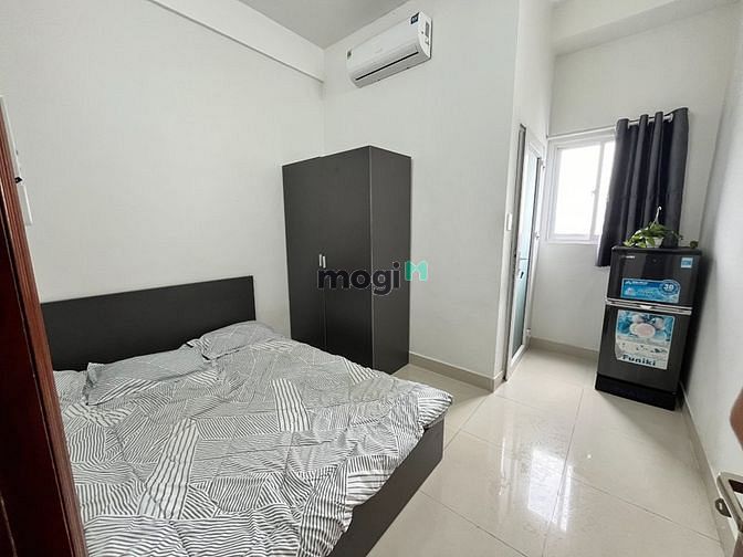 Hình ảnh Phòng 5,8 tr có Bancol , có thang máy , gần Chợ Bà Chiểu