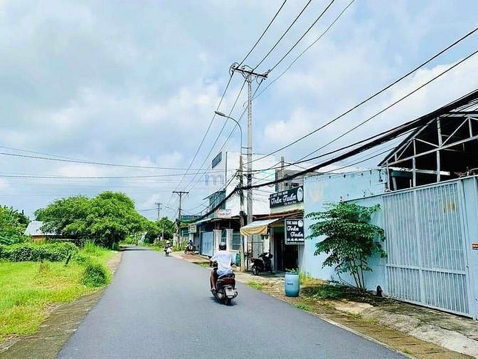 Hình ảnh Bán dãy trọ  dt: 300m², Thị trấn Củ Chỉ. Giá 9ty