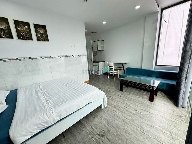 Hình ảnh Mb6623 nạp rút nhanh chóng Ban Công full kính siêu sang - Sát ngay Sân Bay Tân Sơn Nhất