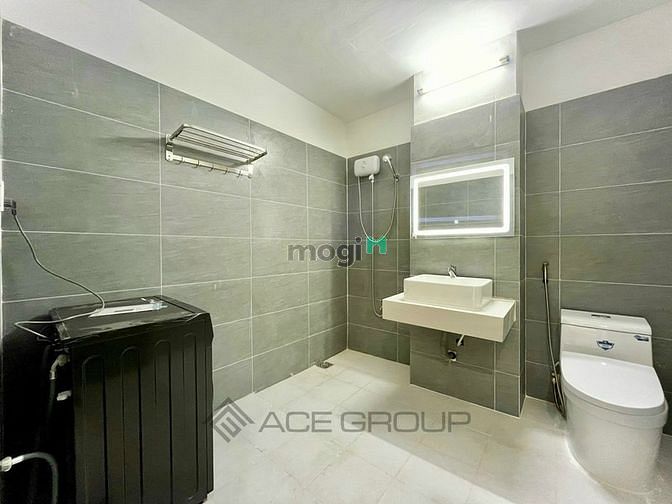 Hình ảnh Siêu phẩm Ban công mặt tiền view thành phố Quận3