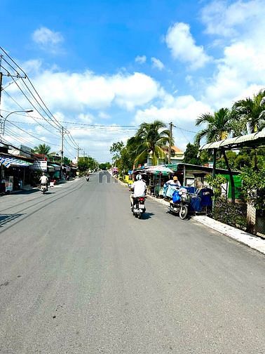 Hình ảnh Đất thổ cư mặt tiền đường nhựa, sát bên Uỷ Ban Xã Thái Mỹ