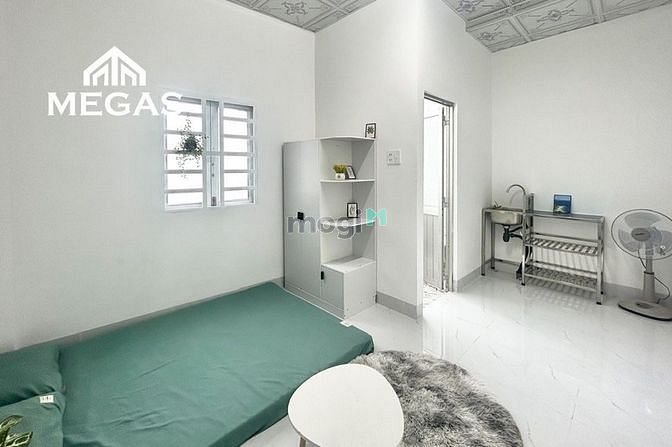 Hình ảnh Studio mới FULL NỘI THẤT cửa sổ thoáng ngay VINCOM LÊ VĂN VIỆT
